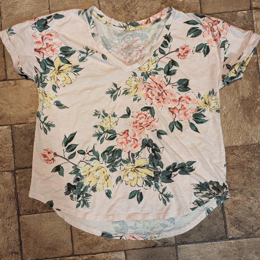 BOGO Women's Maurice's Pink Floral 24/7 T-shirt Size XL